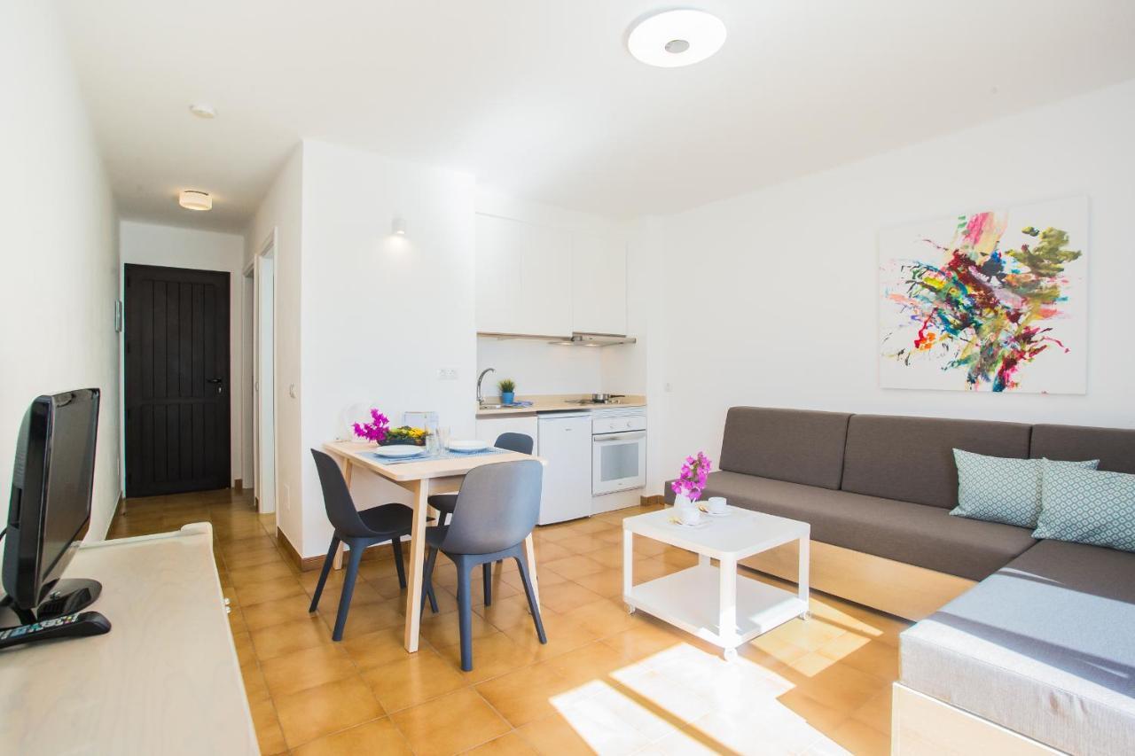 Apartamento con vistas a la piscina